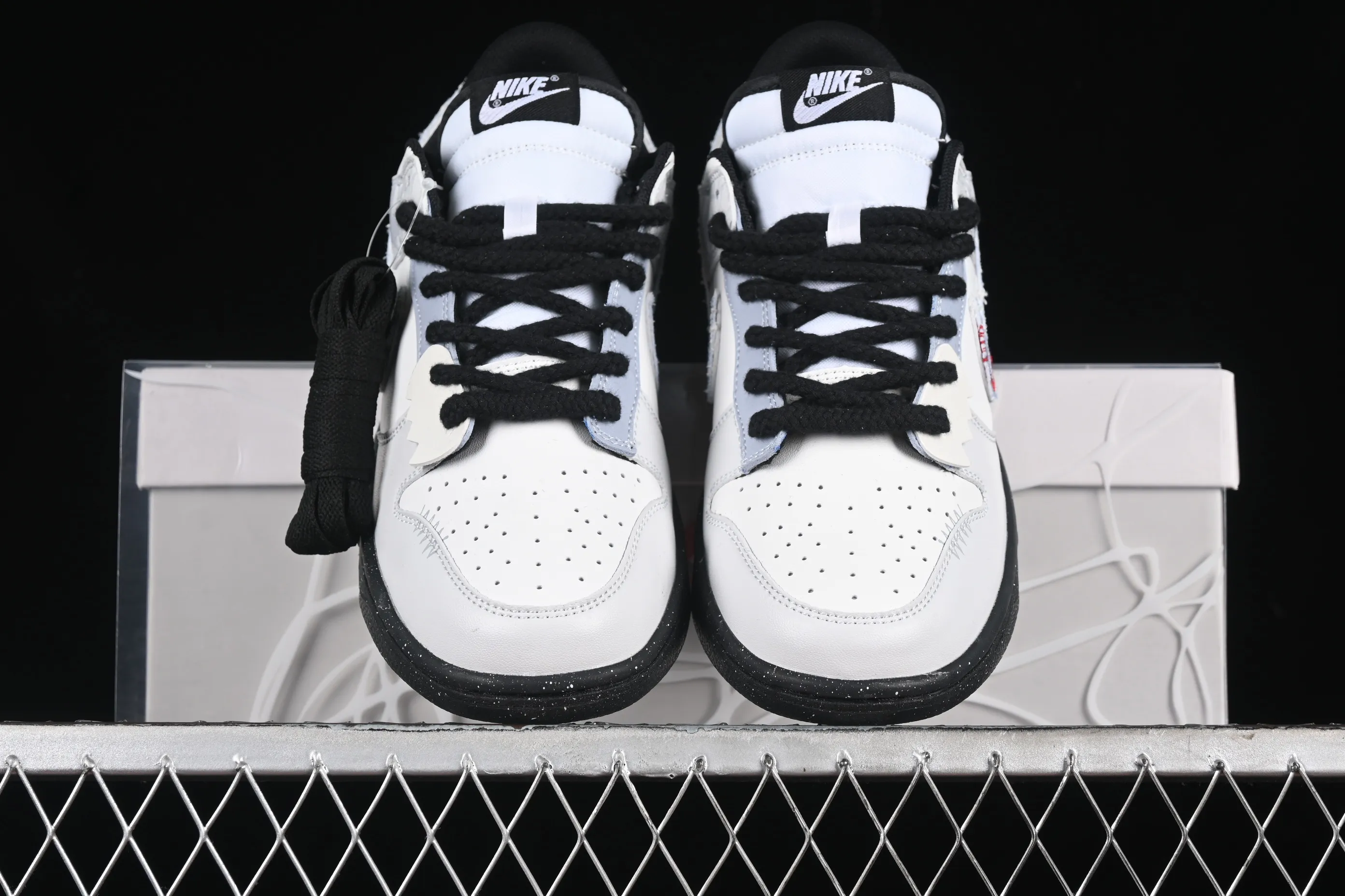 All Categories Nk SB Dunk Series Nk SB Dunk Low Low-top sneakers Nk Dunk Low Panda Prank Dream Lead Star Love Special Gift Box Low-top casual sneakers DD1391-100